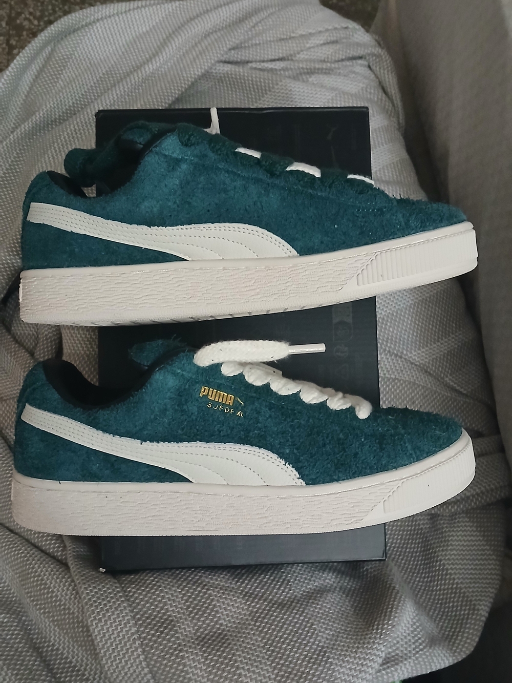 Puma Suede Classic Sneakers in Teal with White Stripe